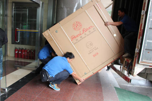 石龙镇钢琴贵重工艺品无忧运
